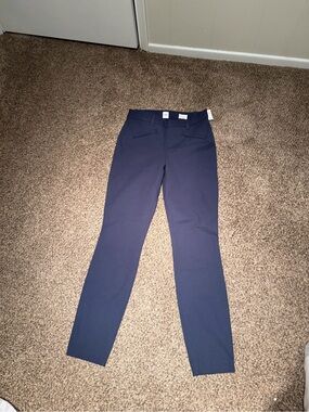 GAP Curvy Signature Skinny Ankle Pants in Navy